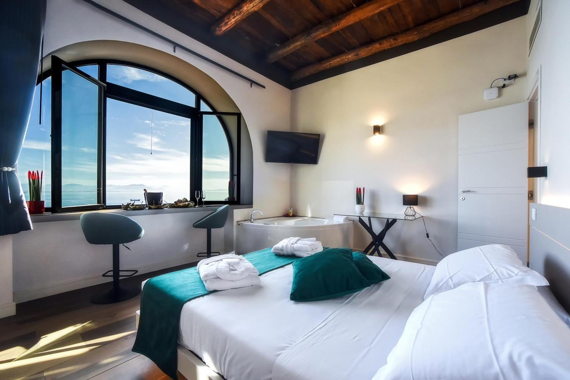 Kemi Luxury Suites Vietri sul Mare Exterior photo