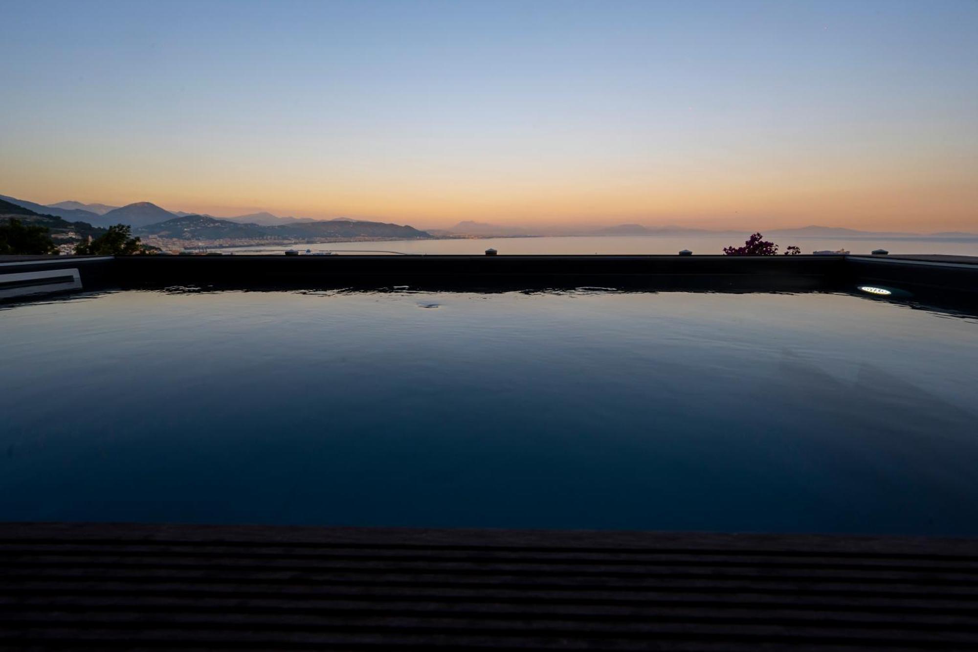 Kemi Luxury Suites Vietri sul Mare Exterior photo